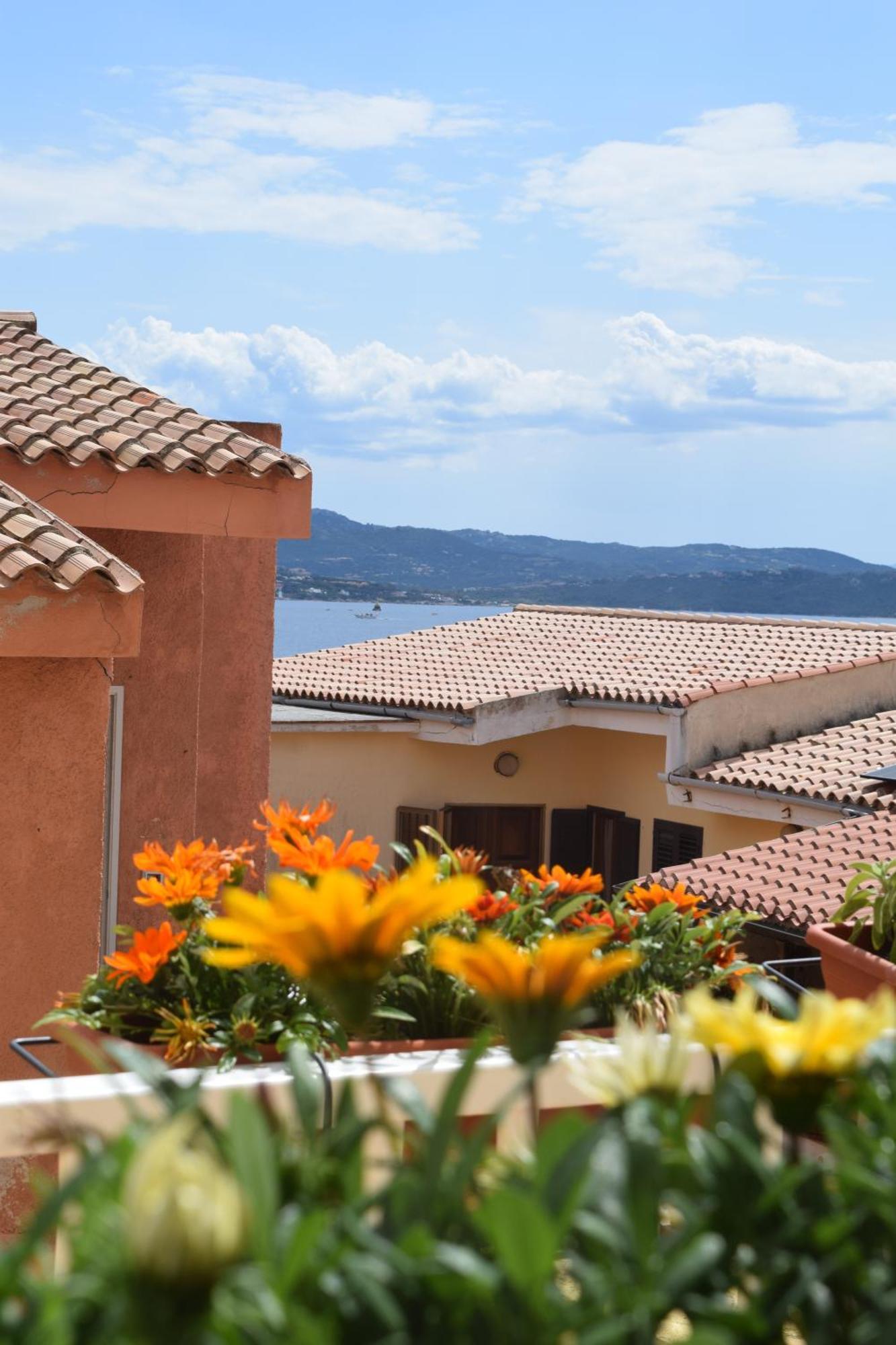 Appartamento Vista Mare A La Maddalena 马达莱纳 外观 照片